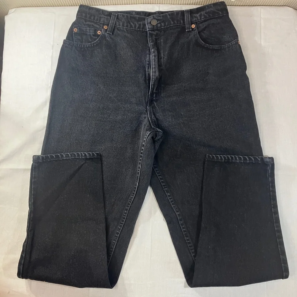 Vintage Levis 551 Relaxed Fit Tapered Leg Black Jeans Made in USA Mens 32x30